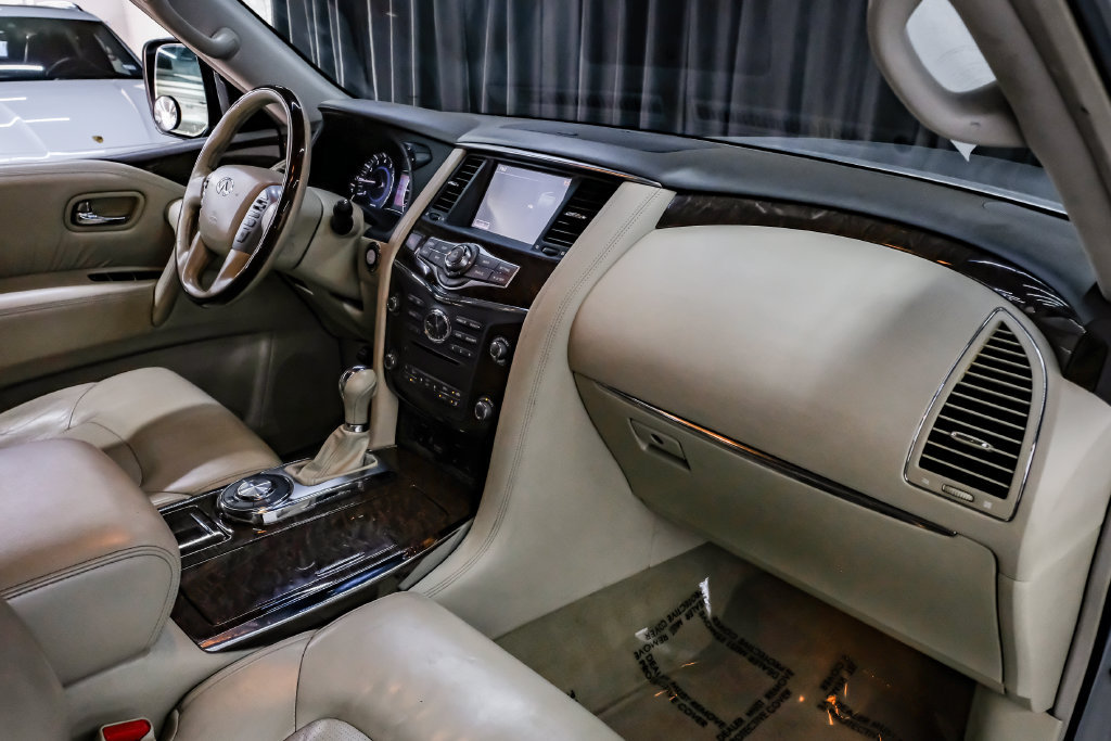 Used 2016 INFINITI QX80 2WD w/ Driver's Assistance Package image 15