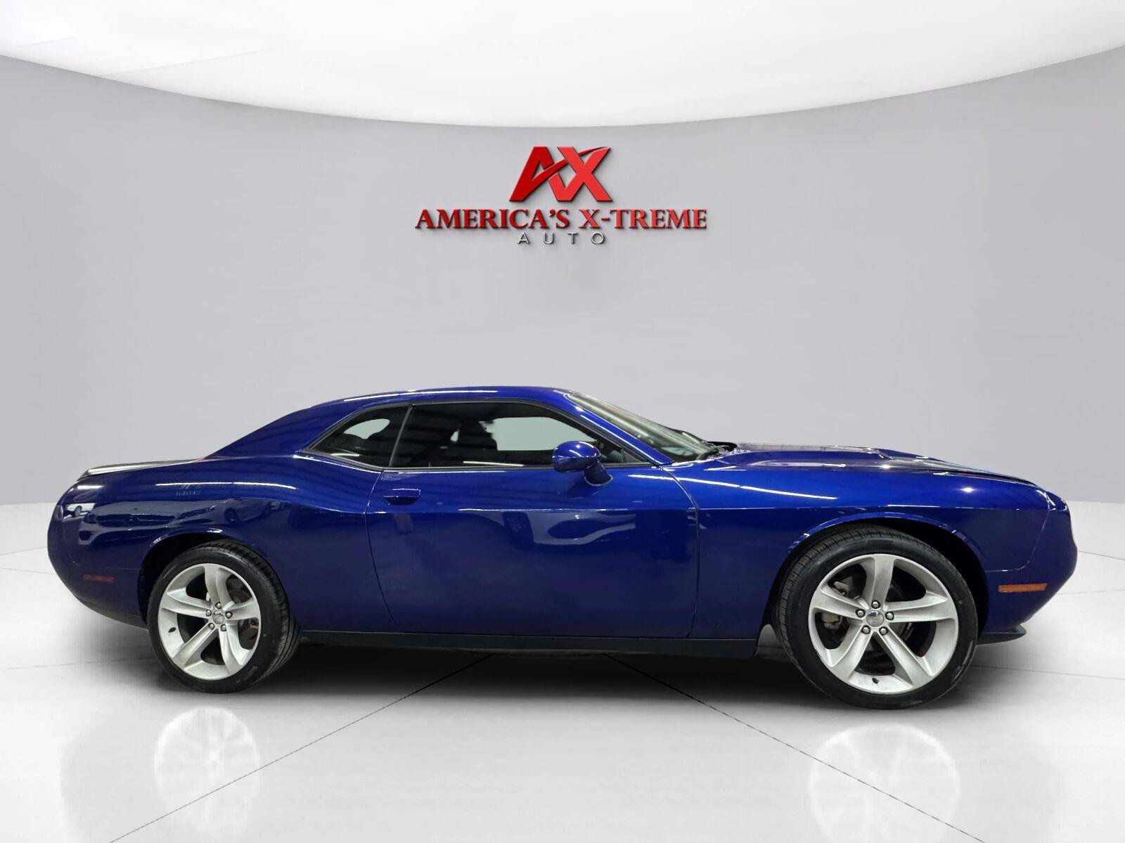 Used 2021 Dodge Challenger SXT w/ Blacktop Package RWD image 7