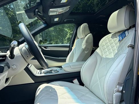Certified 2026 Genesis GV80 3.5T Prestige AWD/4WD image 8