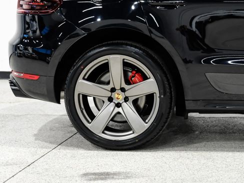 Used 2018 Porsche Macan Turbo w/ Premium Package Plus image 58