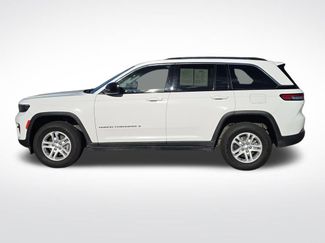 Used 2023 Jeep Grand Cherokee Laredo video 2