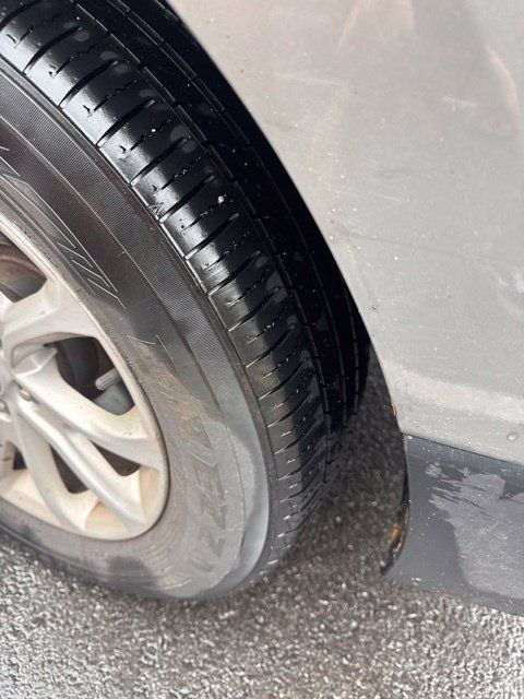 Used 2018 Chevrolet Equinox LT FWD image 6