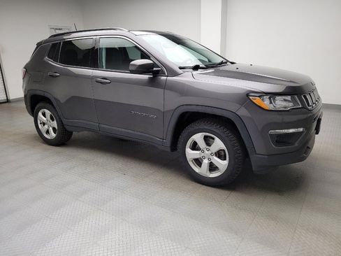 Used 2018 Jeep Compass Latitude w/ Safe & Security Group AWD/4WD image 11