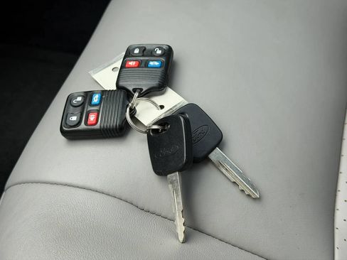 Used 2003 Ford Mustang GT RWD image 30