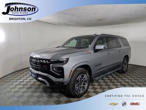 Certified 2025 Chevrolet Suburban Z71 AWD/4WD image 1