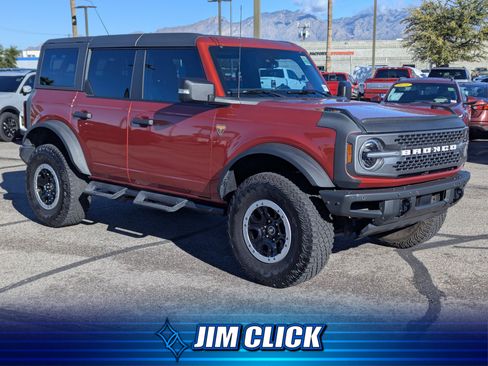 Certified 2023 Ford Bronco Badlands image 1