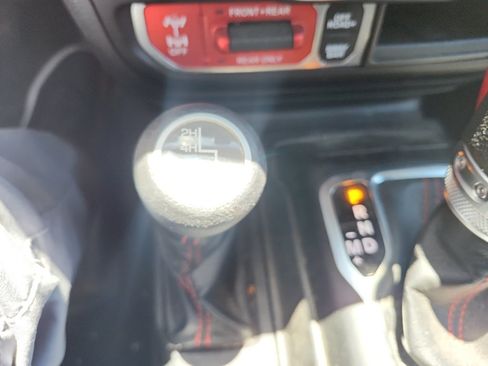Used 2021 Jeep Wrangler Rubicon AWD/4WD image 27