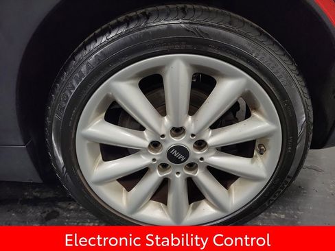 Used 2020 MINI Cooper Clubman S w/ Signature Upholstery Package image 10