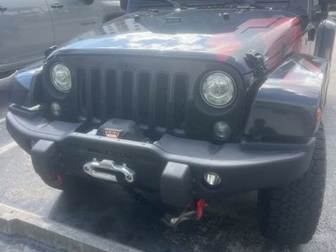 Used 2017 Jeep Wrangler Sahara image 2