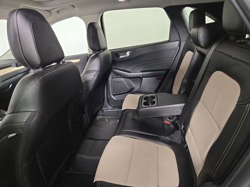 Used 2022 Ford Escape Titanium w/ Titanium Elite Package AWD/4WD image 16