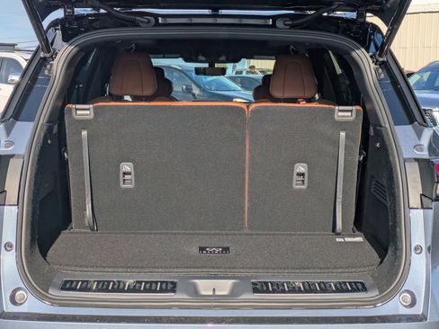 New 2026 INFINITI QX60 Autograph w/ Dark Cargo Package image 11