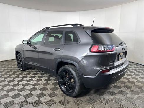 Used 2020 Jeep Cherokee Latitude Plus image 5