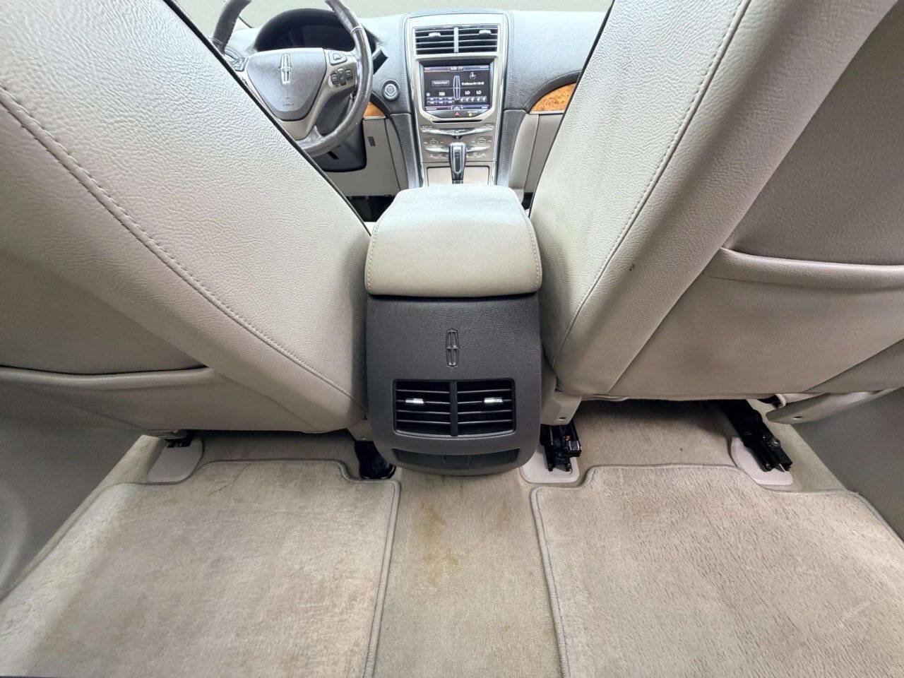 Used 2014 Lincoln MKX AWD w/ Equipment Group 102A image 28