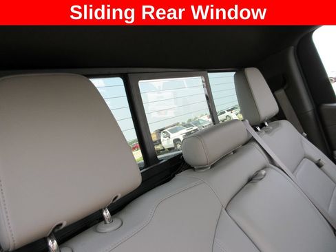 Used 2021 GMC Sierra 1500 SLT w/ SLT Premium Plus Package AWD/4WD image 27