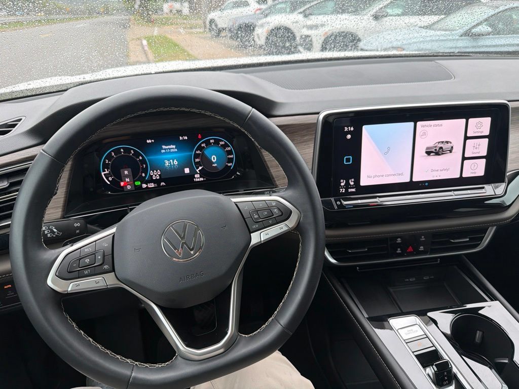 Certified 2024 Volkswagen Atlas SEL AWD/4WD image 17