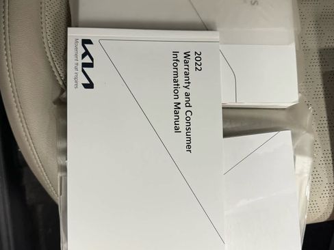 Used 2022 Kia Seltos EX image 32