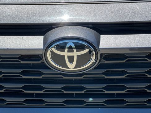 Certified 2025 Toyota RAV4 XLE AWD/4WD image 46