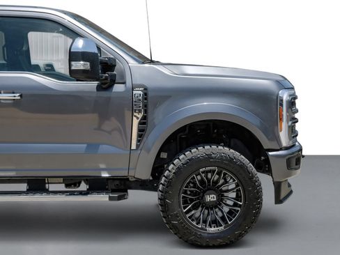 Used 2025 Ford F250 Lariat w/ Chrome Package AWD/4WD image 8
