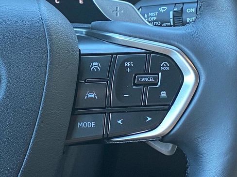 Used 2023 Lexus RX 350 Premium image 8