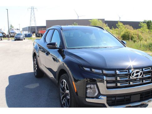 Used 2025 Hyundai Santa Cruz Limited image 6