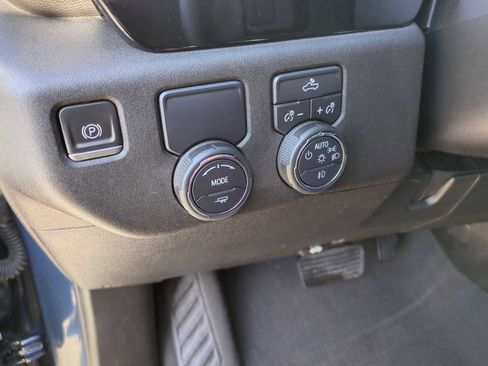 Used 2023 Chevrolet Silverado 1500 RST image 35