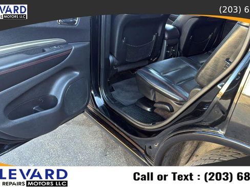 Used 2017 Dodge Durango R/T w/ Technology Group image 32