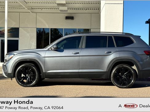 Used 2023 Volkswagen Atlas SE image 1