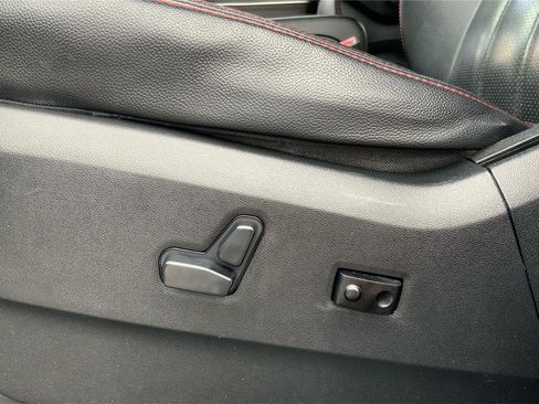 Used 2019 Dodge Grand Caravan GT FWD image 19