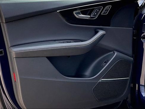 Used 2023 Audi Q8 Premium Plus w/ Premium Plus Package image 18