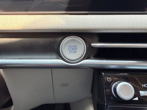 Used 2025 Hyundai Tucson SEL FWD image 22
