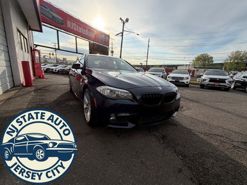 Used 2011 BMW 550i xDrive Sedan AWD/4WD image 7