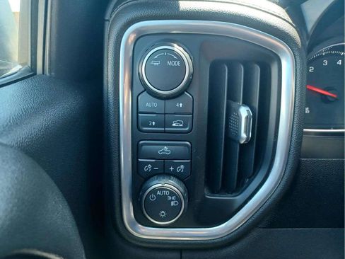 Used 2021 Chevrolet Silverado 1500 LT w/ Convenience Package II AWD/4WD image 15