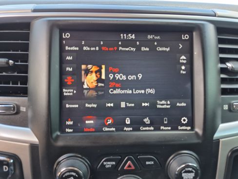 Used 2020 RAM 1500 Classic SLT w/ Luxury Group AWD/4WD image 31