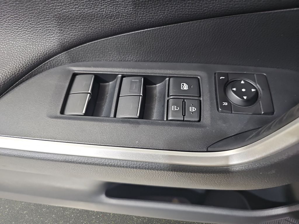 Used 2023 Toyota RAV4 XSE AWD/4WD image 30