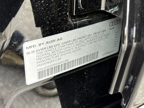 New 2025 Audi A6 e-tron Premium Plus image 23