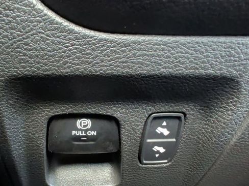 Used 2023 RAM 1500 Big Horn AWD/4WD image 28