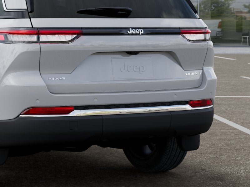 New 2026 Jeep Grand Cherokee Limited w/ MOPAR Finishing Package AWD/4WD image 39