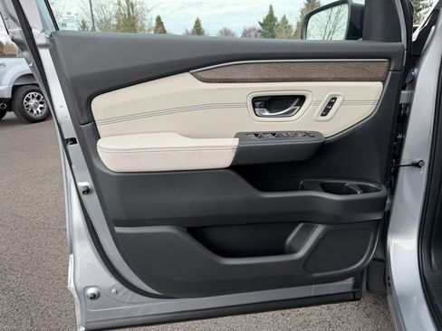 New 2026 Honda Pilot Elite image 12