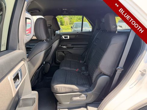 Used 2020 Ford Explorer XLT w/ Cold Weather Package AWD/4WD image 14