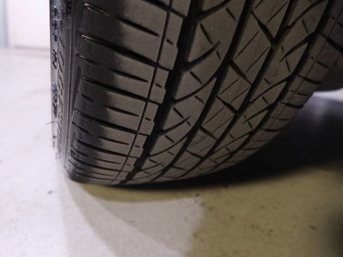 Used 2017 Lincoln Continental Select w/ Technology Package image 39