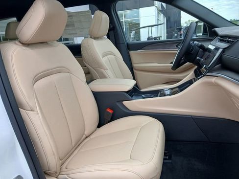 New 2026 Jeep Grand Cherokee L Limited AWD/4WD image 15