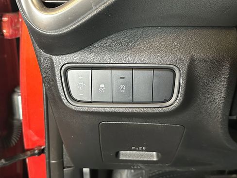 Used 2024 Kia Soul LX w/ Option Group 015 FWD image 18