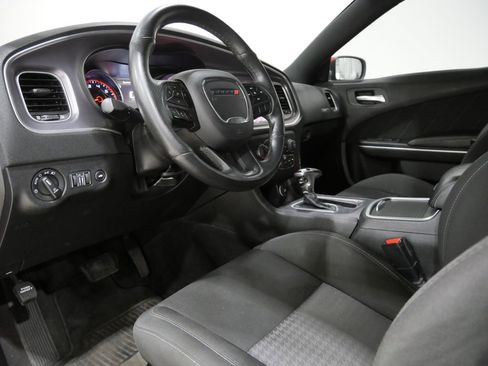 Used 2019 Dodge Charger Scat Pack w/ Harman/Kardon Audio Group RWD image 11