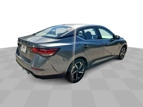 Used 2024 Nissan Sentra SV FWD image 9