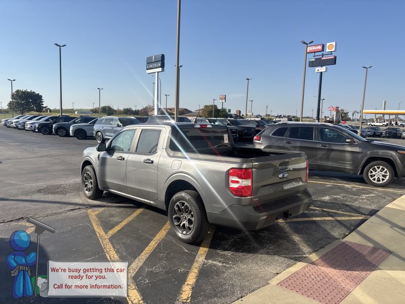 Used 2025 Ford F350 Platinum w/ Platinum Plus Package AWD/4WD image 3