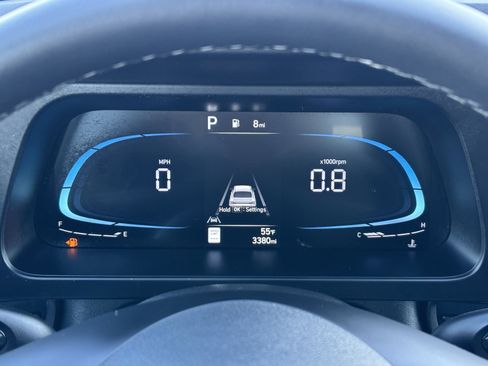 Certified 2025 Hyundai Elantra Sport image 18