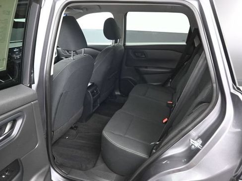 Used 2024 Nissan Rogue S AWD/4WD image 10