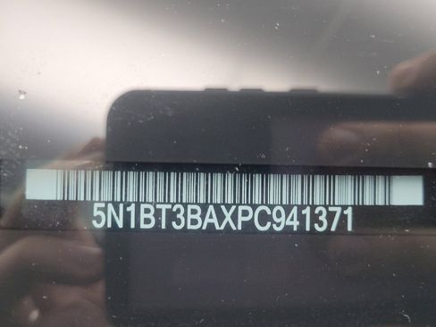 Used 2023 Nissan Rogue SV image 33