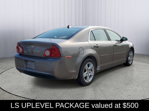 Used 2012 Chevrolet Malibu LS w/ LS Uplevel Package FWD image 3