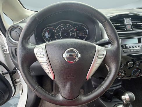 Used 2015 Nissan Versa Note SV FWD image 15
